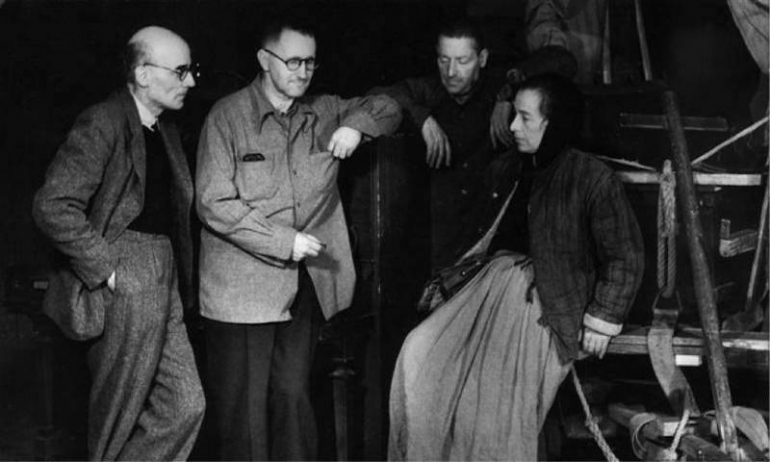 Brecht e l’effetto di straniamento