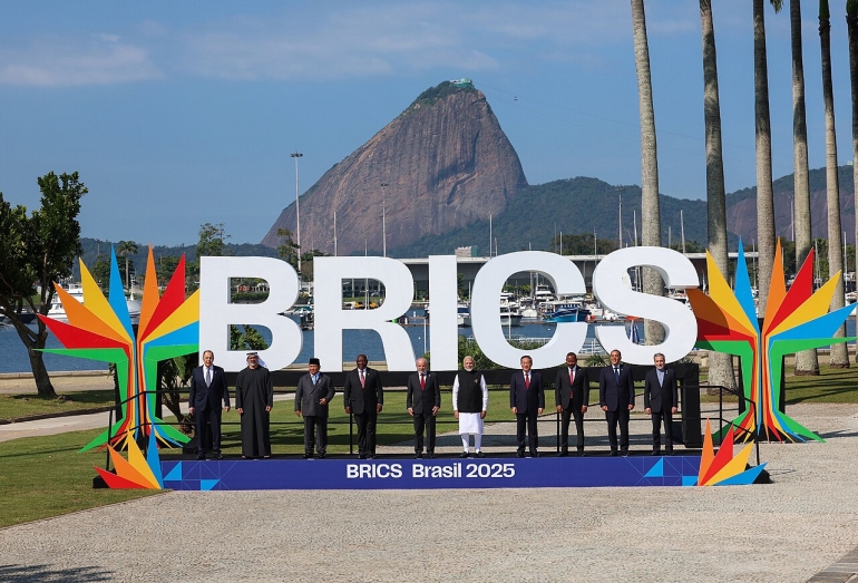 Lo scontro fra Trump e Lula nel conflitto fra Usa e Brics+ videointervista al prof. Marcos del Rojo